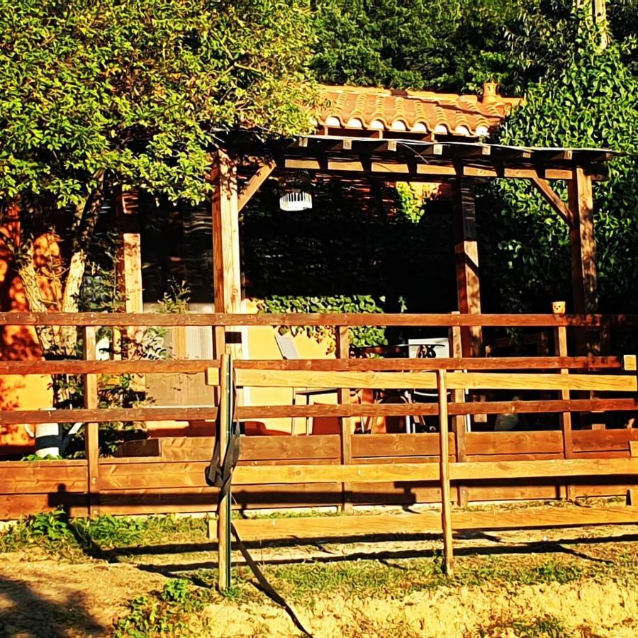 Chambre D'Hotes Le Petit Ranch Los Masos Kültér fotó